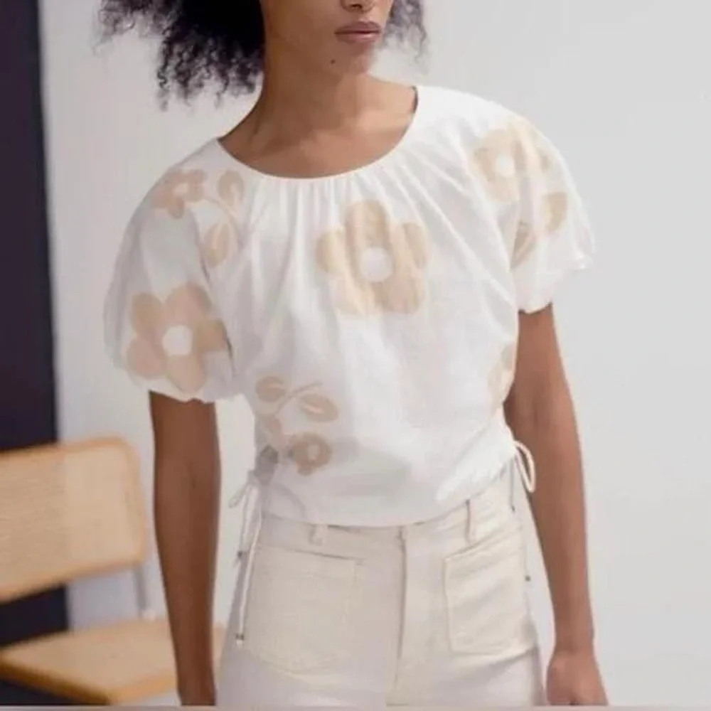 NWT Madewell Poplin Gingham Embroidered Flower Puff Sleeve Cut Out Top in White